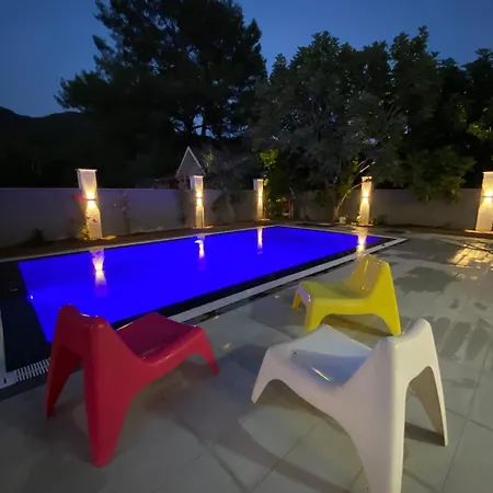 Lotus In Camli Village, Jacuzzi And Pool فيلة